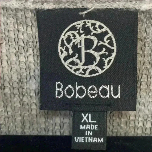 🛍 3 for $20 BOBEAU Women’s Lace Covered Shirt - Picture 3 of 4